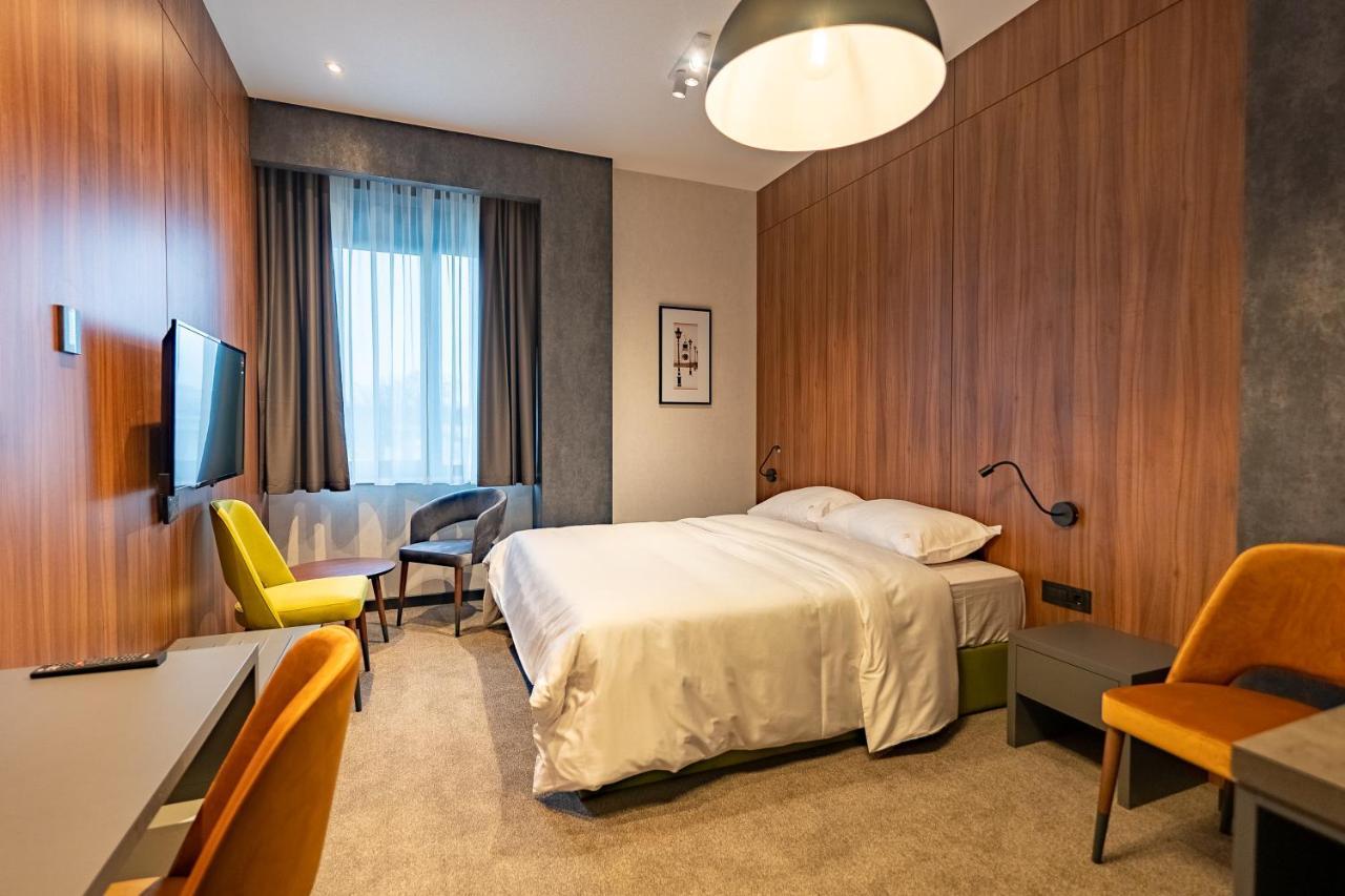 Hotel Element Novi Sad Esterno foto