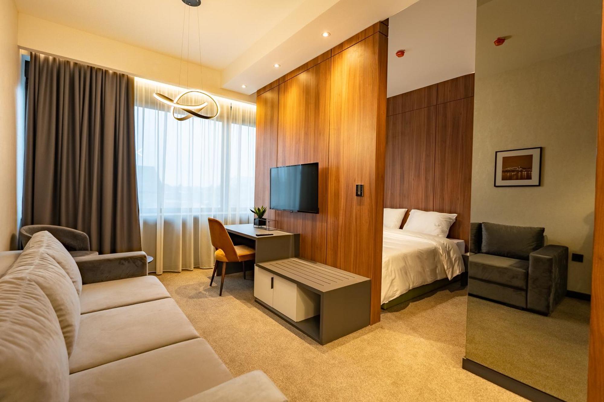 Hotel Element Novi Sad Esterno foto